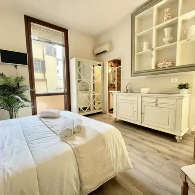 Charming Studio next to the Duomo
