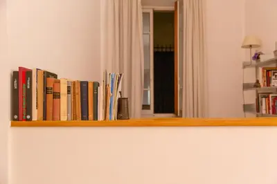Biblioteca nell'appartamento