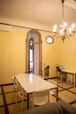 Area soggiorno di Nice Apartment Near The Basilica Of San Lorenzo