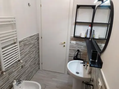 Bagno di Grande casa vicina al centro