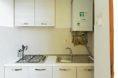 Cucina o angolo cottura di Strategic 2BR Apartment