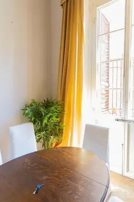 Planimetria di Strategic 2BR Apartment