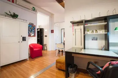 Cucina o angolo cottura di Cozy Apartment In Borgo Dei Greci Firenze