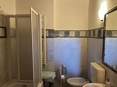 Bagno di Nice and quiet loft 5 minutes walk from the Duomo