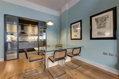 Area soggiorno di Frida Luxury Apartment by Mamo Florence