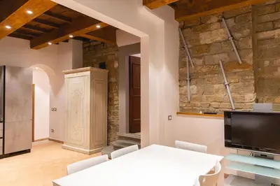 Planimetria di Cozy and Charmin 3BR Apartment Steps By Duomo
