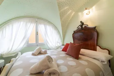 Letto o letti in una camera di The paintress home with private patio