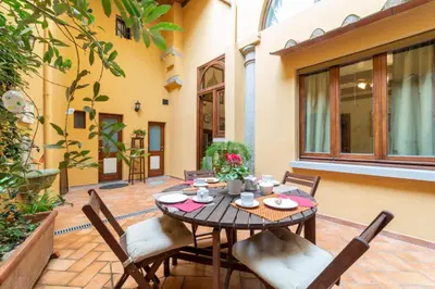 Balcone o terrazza di The paintress home with private patio