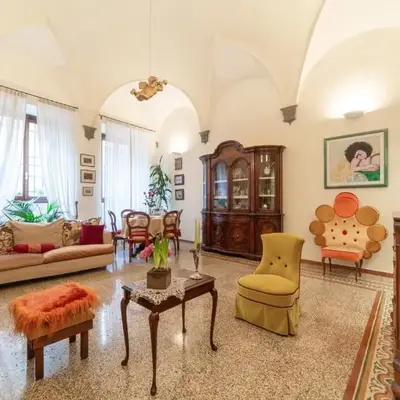 The paintress home with private patio