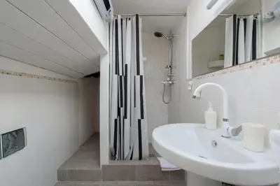Bagno di Design Center Florence APT - HomeUnity
