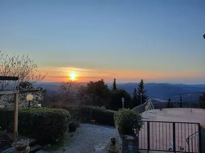 Paesaggio naturale nelle vicinanze della villa