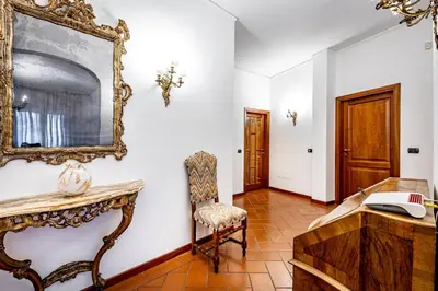 TV o dispositivi per l'intrattenimento presso YiD Elegant apt with garage