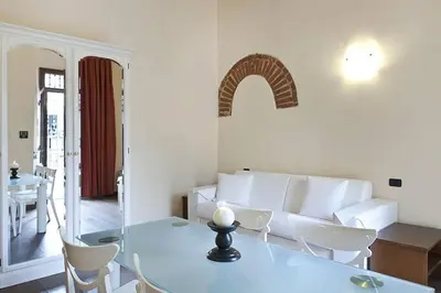 Area soggiorno di Charming Suite By Villa Il Mosaico