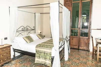 Letto o letti in una camera di Nice portion of property By Villa Il Mosaico