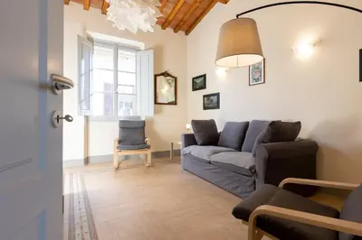 Area soggiorno di Fossi Elegant Apartment