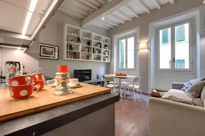 Area soggiorno di Cloe Apartment by Mamo Florence