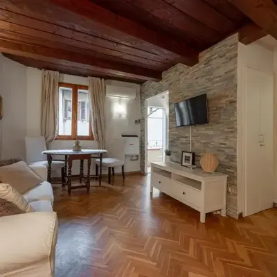 Signoria Florentine Apartment