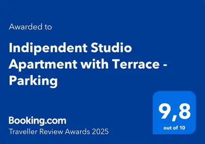 Certificato, attestato, insegna o altro documento esposto da Indipendent Studio Apartment with Terrace - Parking