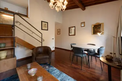 Area soggiorno di San Giovanni House by Mmega