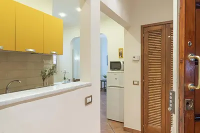 Cucina o angolo cottura di Italian Experience-Vintage Apartment in Florence