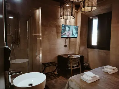 Bagno di Hotel & Hostel 7