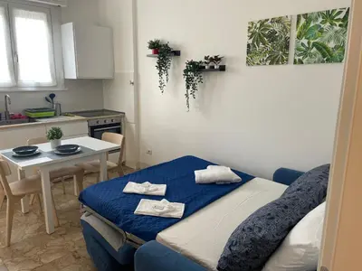 Area soggiorno di Romeo’s apartment a Firenze