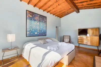 Letto o letti in una camera di The Art Luxury Home