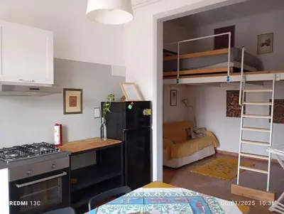 Cucina o angolo cottura di Casa Irma Confortevole appartamento nel cetro di prato