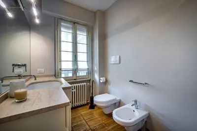 Bagno di YiD Penthouse on Florence River with parking