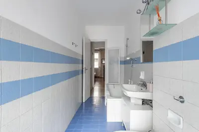 Bagno di GuestHost - Florence Modern & Bright Apartment!