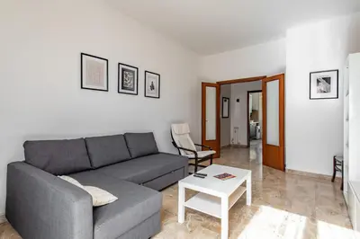 Area soggiorno di GuestHost - Florence Modern & Bright Apartment!