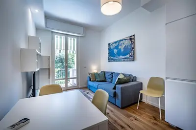 Area soggiorno di YiD Buonvicini Design apt in Florence out of ZTL