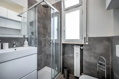 Bagno di YiD Buonvicini Design apt in Florence out of ZTL