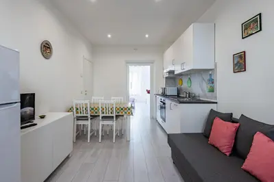 Cucina o angolo cottura di GuestHost - Florence Quiet and Modern Apartments