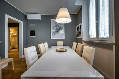 TV o dispositivi per l'intrattenimento presso YiD Capo di Mondo Luxury apartment in florence