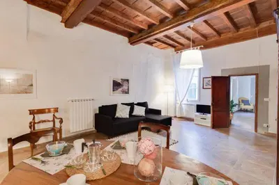 Area soggiorno di Medici Florence Tower Apartment