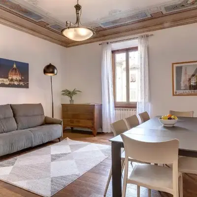 Pisana Apartment by Mamo Florence