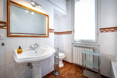 Bagno di YID D'Azeglio luxury apartment with parking