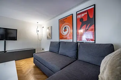 Area soggiorno di YiD Cairoli design apartment
