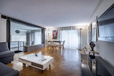 Area soggiorno di YiD Cairoli design apartment
