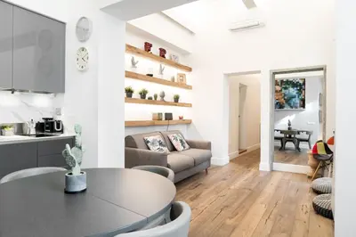Area soggiorno di Luxury Apartment - San Pancrazio, Florence