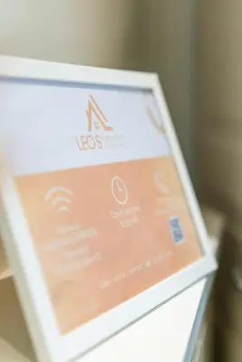 Certificato, attestato, insegna o altro documento esposto da Modern Apartment in Florence