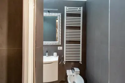 Bagno di Modern Apartment in Florence
