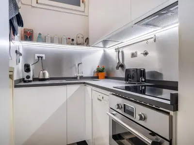 Cucina o angolo cottura di Santa Croce View Cool & Air Condizioned Private Entrance Apartment