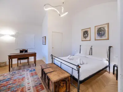 Letto o letti in una camera di Santa Croce View Cool & Air Condizioned Private Entrance Apartment