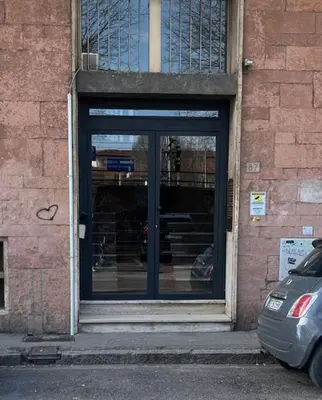 Facciata o entrata di Marte 87
